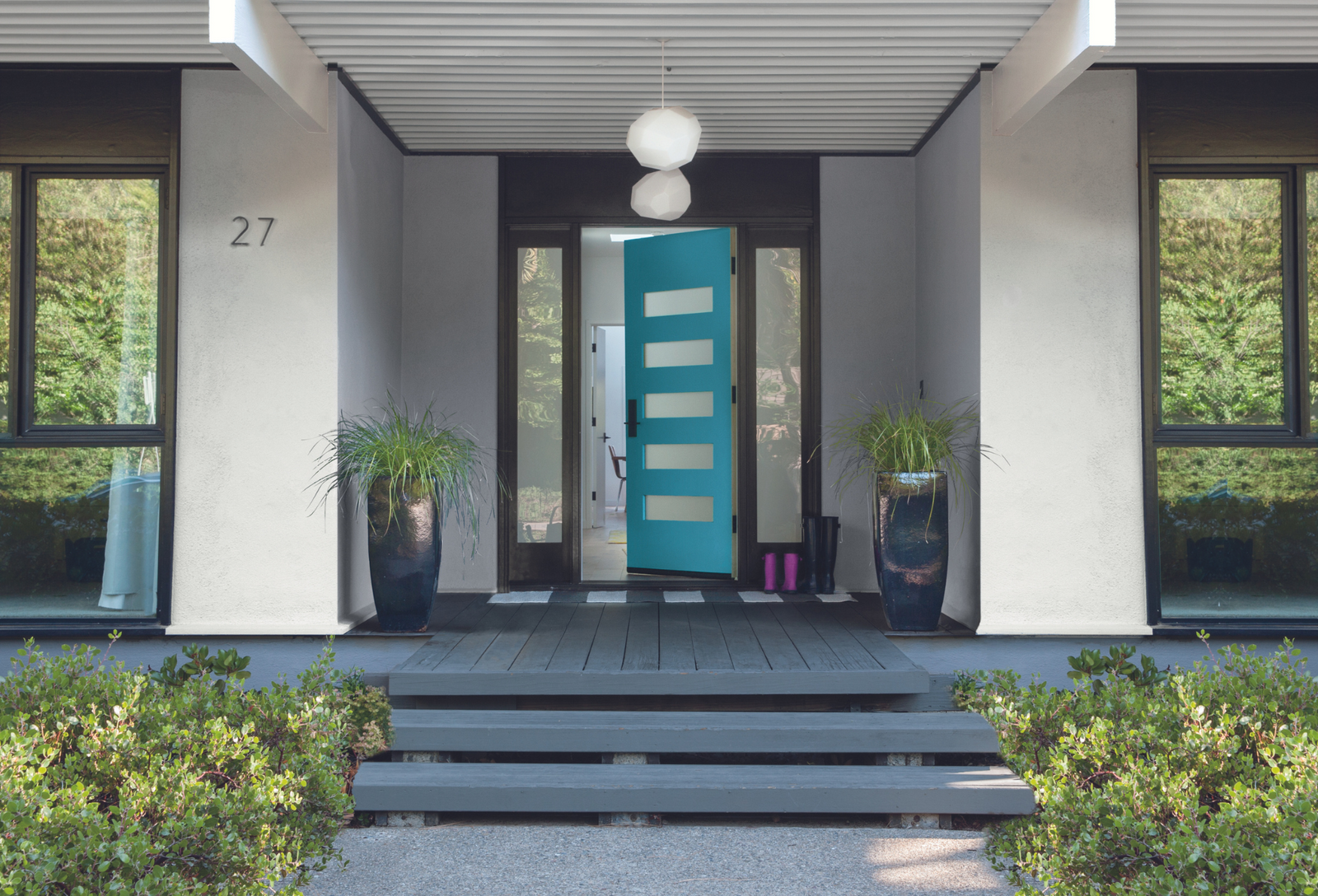 Prep Your Home for Summer with Benjamin Moore Exterior Paints